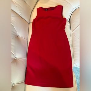 Elegant Red Sleeveless Dress